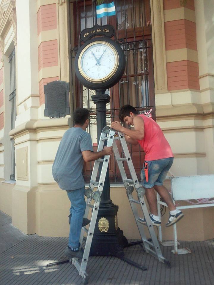 reloj desmontado
