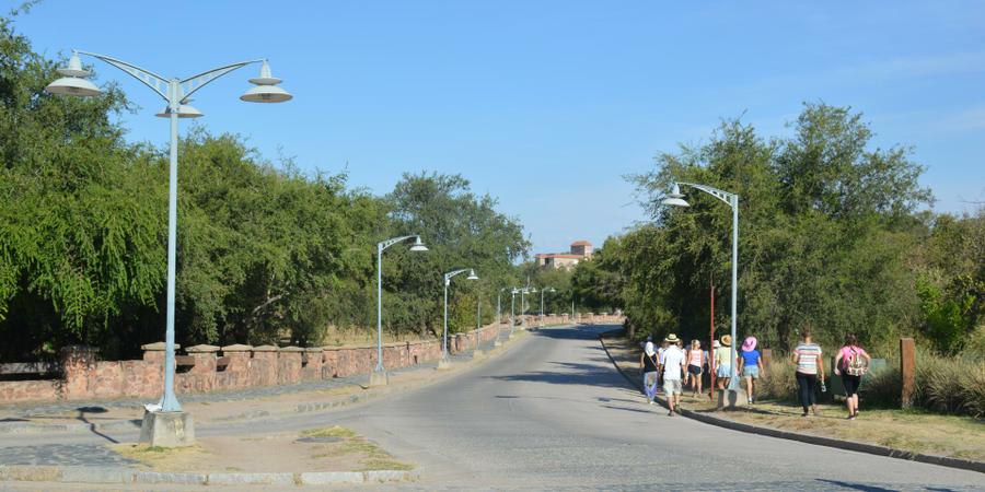 multimedia.grande.bd67697e82357c74.63616d696e6174615f6772616e64652e4a5047