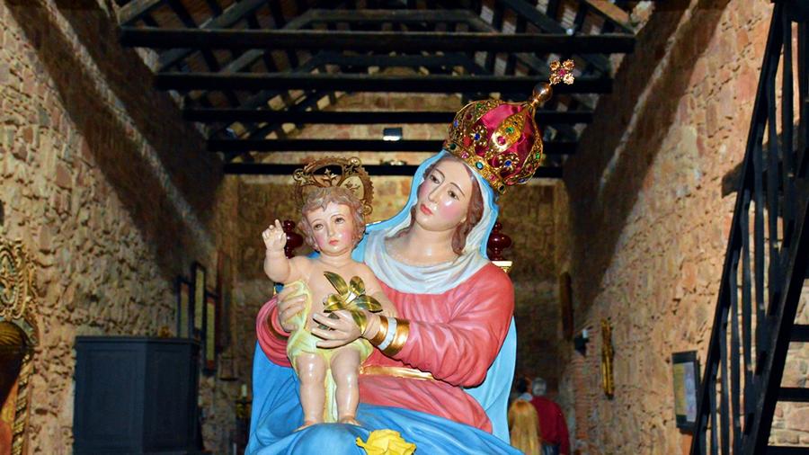 virgen monserrat2