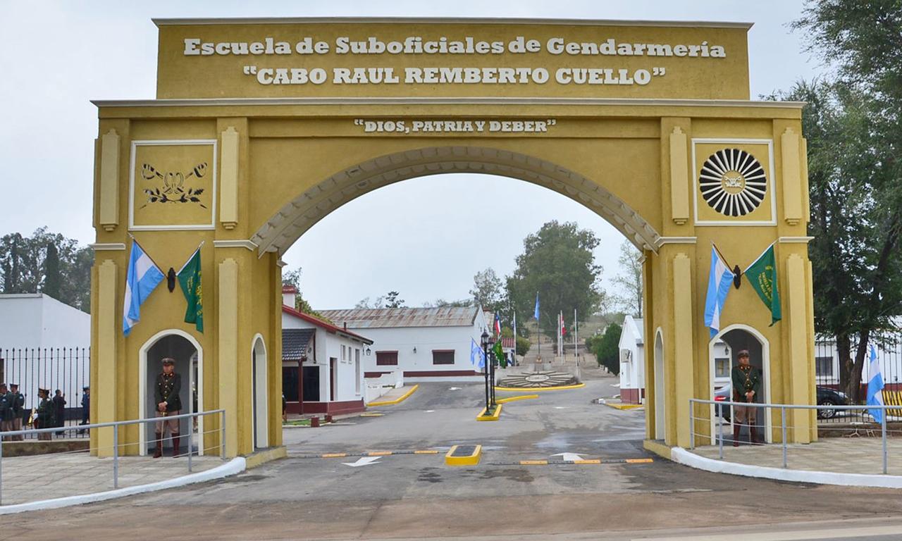 escuela gendarmeria2