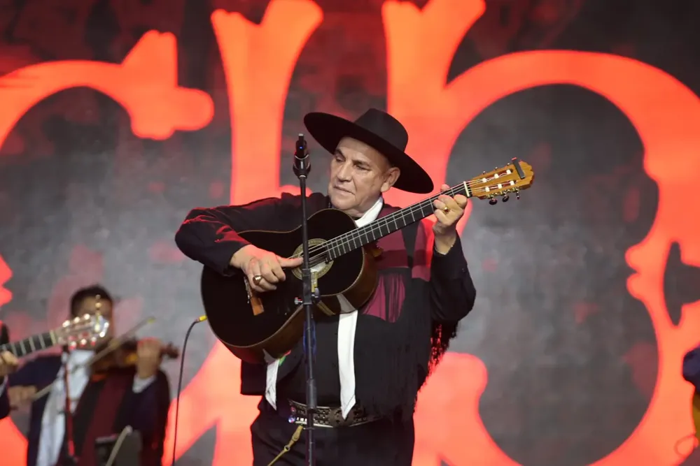 WhatsApp Image 2025-05-16 at 00.18.43