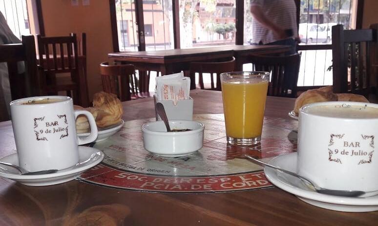 bar