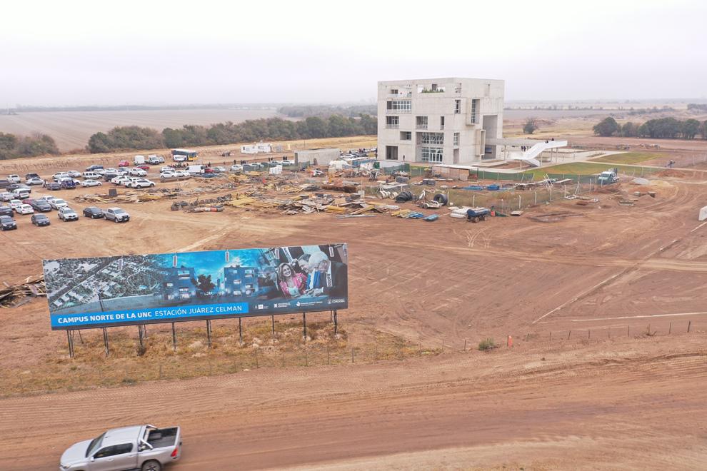 Campus-UNC-drone-3