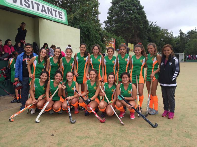 Chicas del hockey Pio León