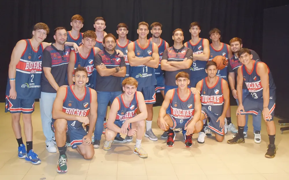 Equipo informal con cuerpo técnico (4)