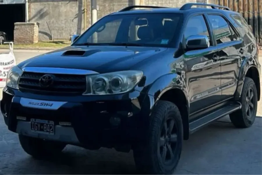 WhatsApp Image 2025-11-10 at 00.19