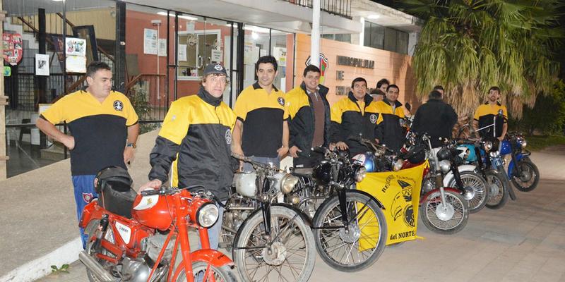 col caroya motos puma