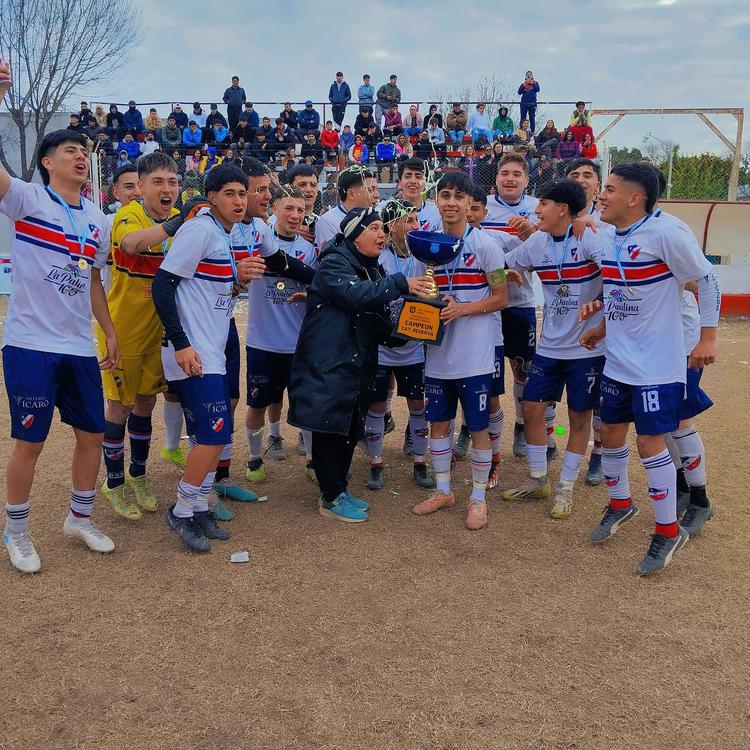 453039081_960624106074643_3543489383208697604_n (1)